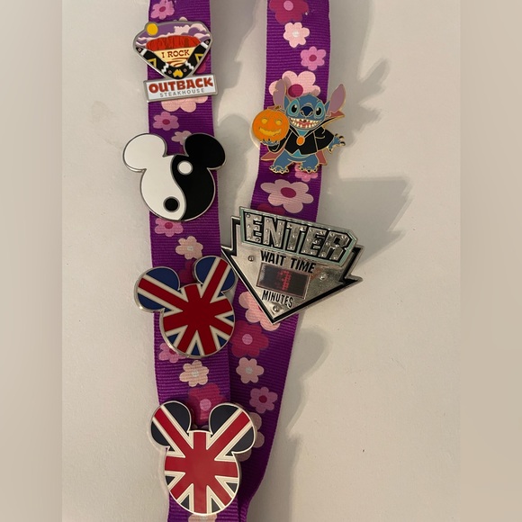 Disney and Universal Trading Pin Lot of 6 Pins On Purple Flower Landyard - Picture 3 of 4